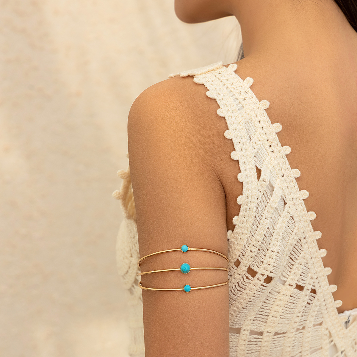 Multi layer hollow micro inlaid imitation pearl turquoise opening arm chain ethnic style handmade jewelry - Bild 4